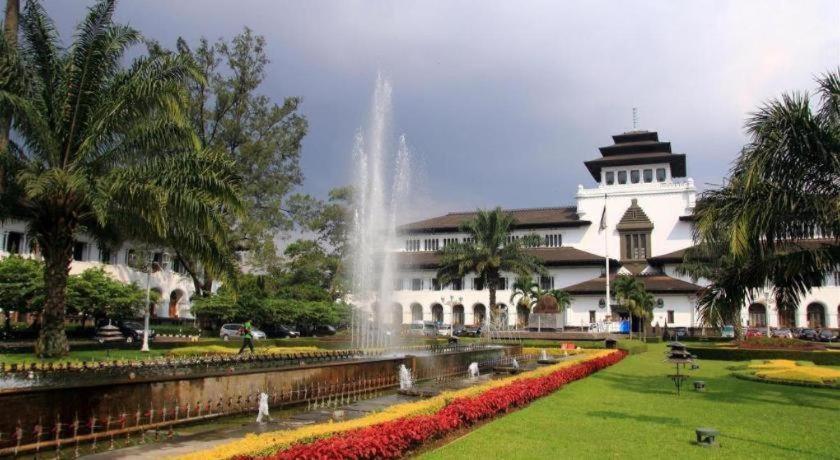 Paskal Inn Bandung Eksteriør billede
